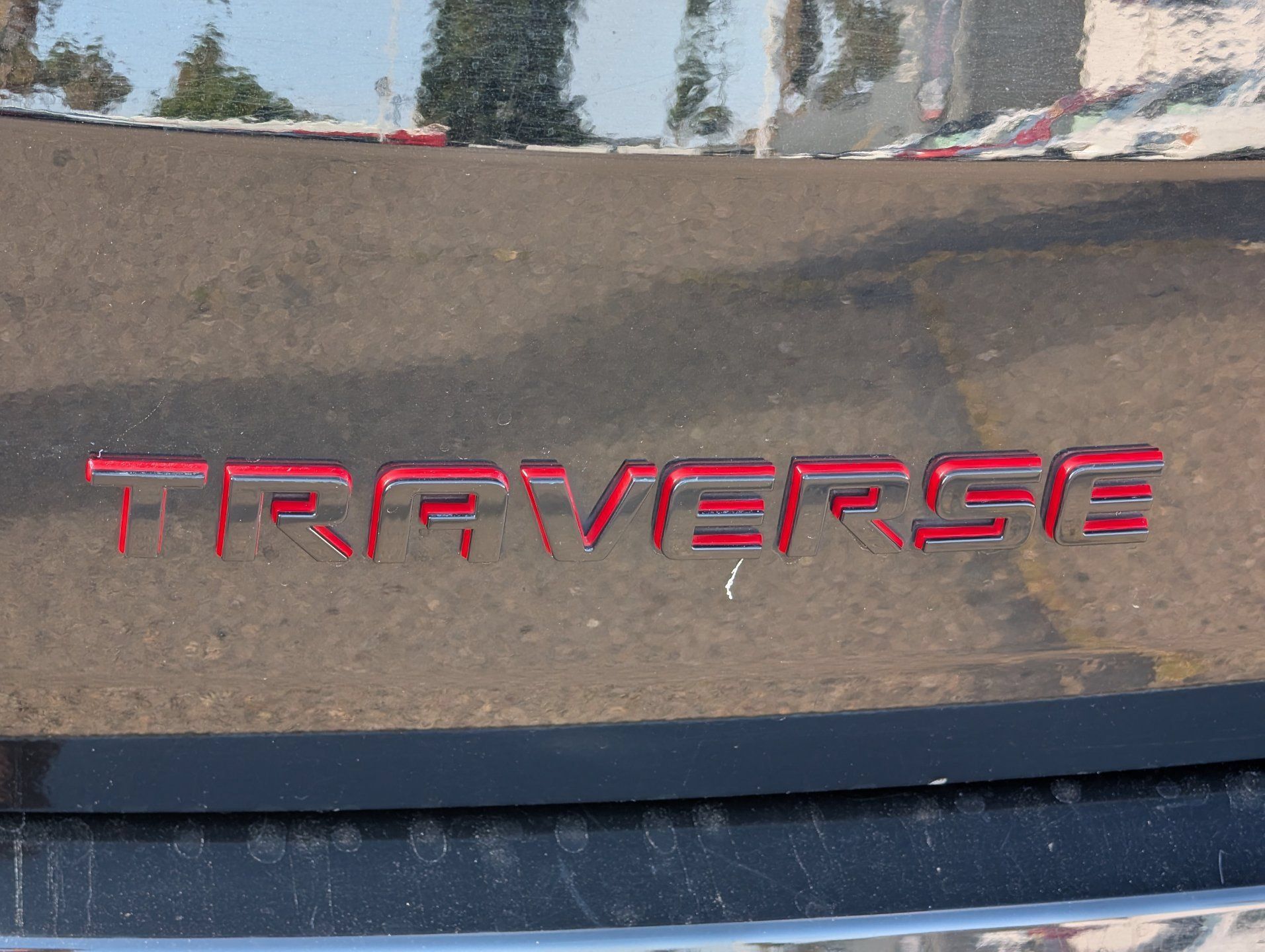 Certified 2021 Chevrolet Traverse Premier w/ Redline Edition FWD image 11