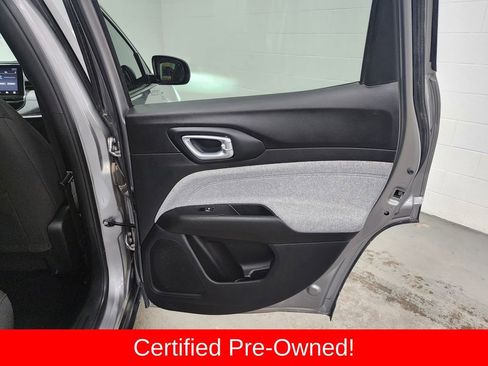Certified 2023 Jeep Compass Sport image 31