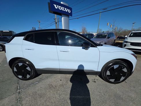New 2026 Volvo EX30 Ultra image 4