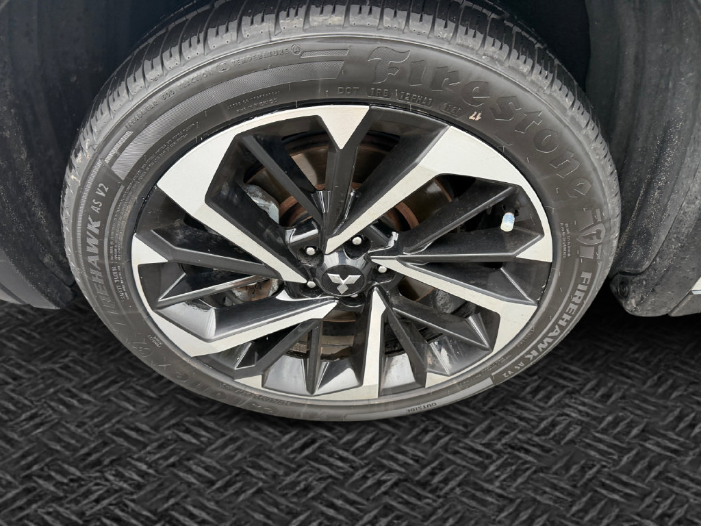 Used 2024 Mitsubishi Outlander SE AWD/4WD image 11