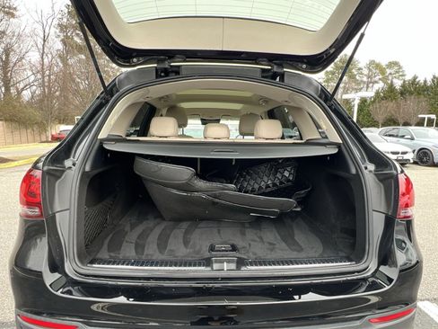 Used 2021 Mercedes-Benz GLC 300 4MATIC image 24