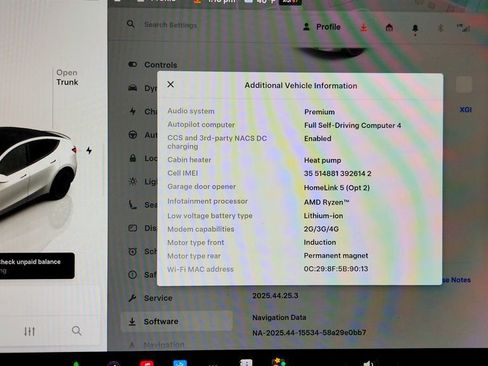 Used 2025 Tesla Model Y Performance image 15