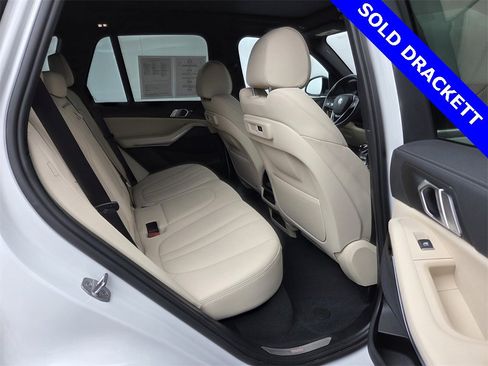 Certified 2022 BMW X5 sDrive40i w/ Premium Package image 15