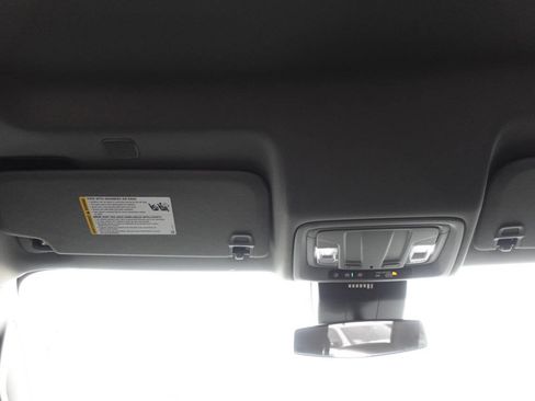 Used 2023 Chevrolet Silverado 1500 Custom image 41