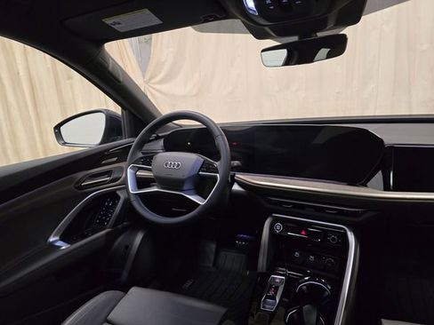 Used 2025 Audi Q5 Prestige image 34