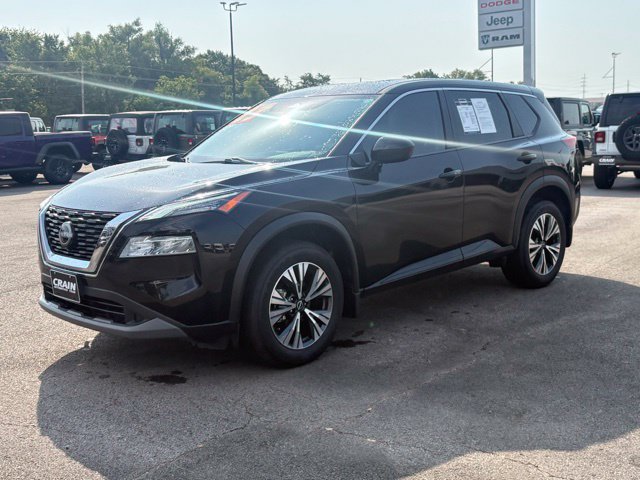 Used 2023 Nissan Rogue SV FWD image 3