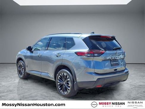Certified 2026 Nissan Rogue Dark Armor FWD image 2