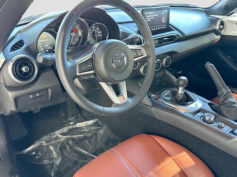 Used 2023 MAZDA MX-5 Miata Grand Touring image 9