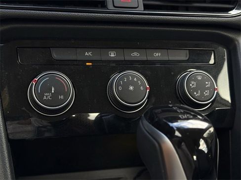 Used 2025 Volkswagen Taos S image 18