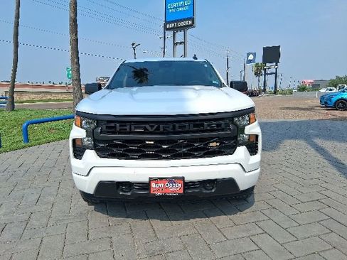 Used 2024 Chevrolet Silverado 1500 Custom RWD image 2
