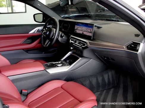 Used 2024 BMW M440i Coupe w/ Premium Package image 41