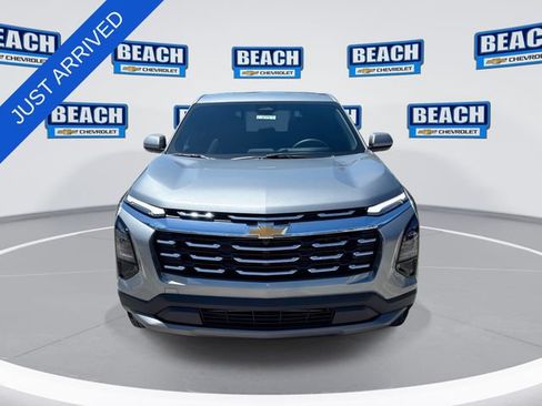 New 2026 Chevrolet Equinox LT w/ Convenience Package II FWD image 3