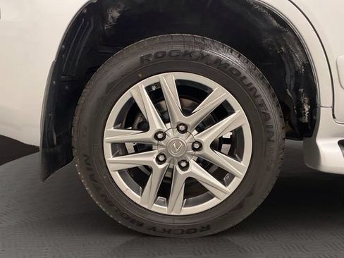 Used 2014 Lexus LX 570 4WD image 39