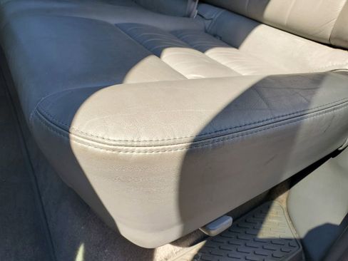 Used 2004 Toyota Land Cruiser AWD/4WD image 35