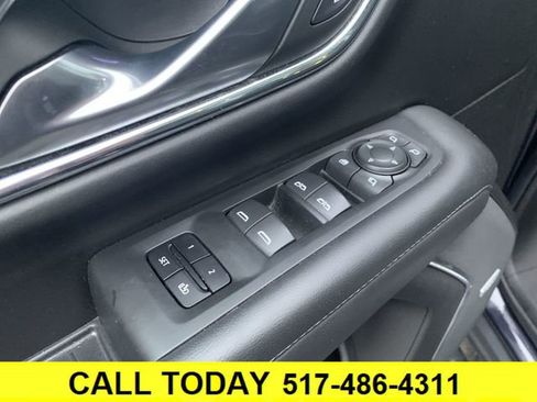 Certified 2022 Chevrolet Suburban Z71 w/ Z71 Off-Road Package image 24