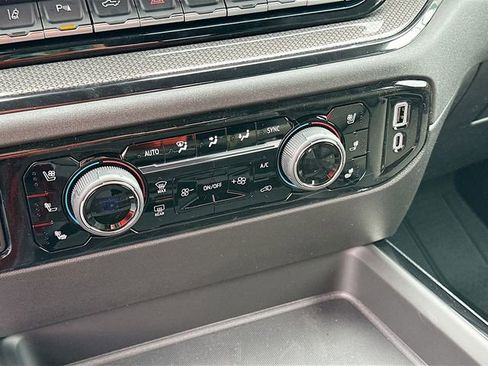 New 2026 Chevrolet Silverado 2500 ZR2 image 16