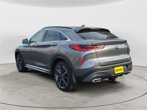 New 2025 INFINITI QX55 Essential w/ Accent Package image 3