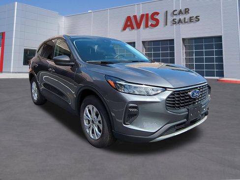 Used 2025 Ford Escape Active AWD/4WD image 3