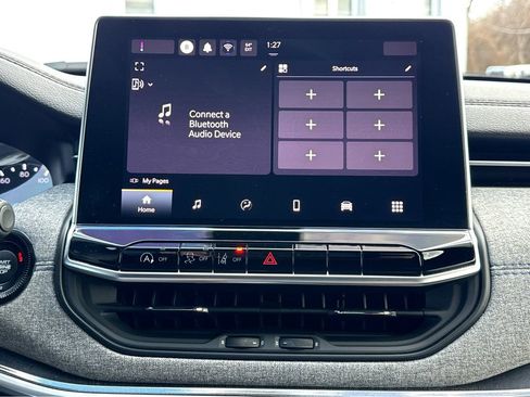 Certified 2024 Jeep Compass Latitude image 21