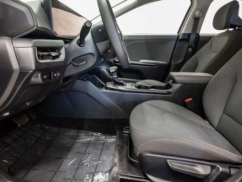 Used 2025 Kia K4 FWD image 11