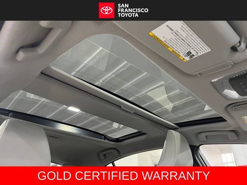 Certified 2023 Toyota Prius Limited FWD image 21