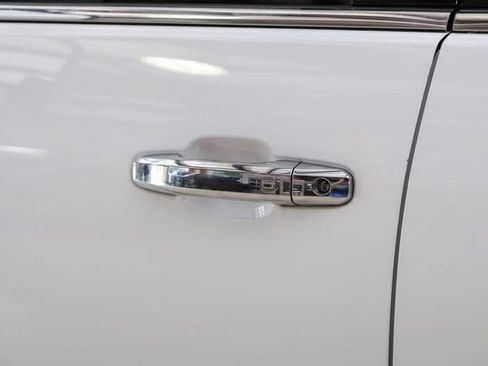 Used 2022 GMC Sierra 3500 Denali w/ Denali Ultimate Package AWD/4WD image 34