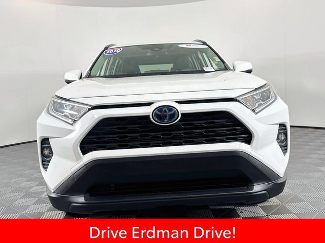 Certified 2020 Toyota RAV4 XLE w/ Convenience Package AWD/4WD image 2