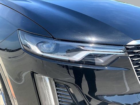 Used 2024 Cadillac XT6 Premium Luxury w/ Technology Package FWD image 26
