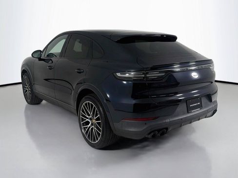 Certified 2023 Porsche Cayenne Platinum Edition AWD/4WD image 3
