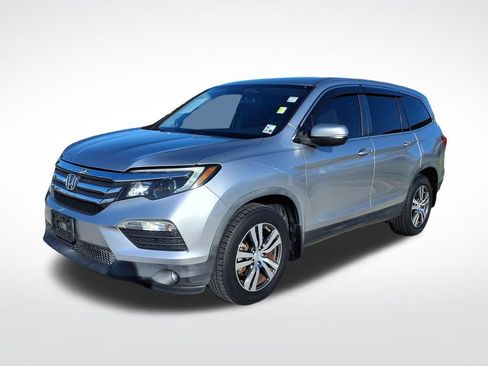 Used 2017 Honda Pilot EX image 3