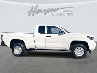 Used 2024 Toyota Tacoma SR video 2