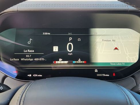 New 2026 Land Rover Range Rover Long Wheelbase SE image 11