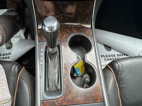 Used 2015 Chevrolet Impala LTZ FWD image 24