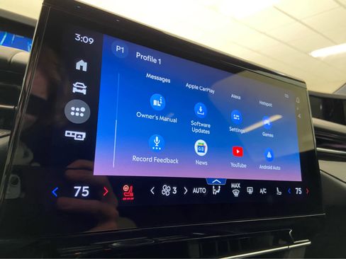 Used 2024 Lincoln Nautilus Reserve w/ Equipment Group 203A image 33