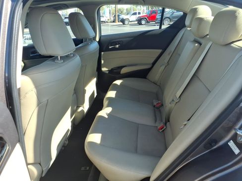 Used 2015 Acura ILX w/ Premium Package image 10
