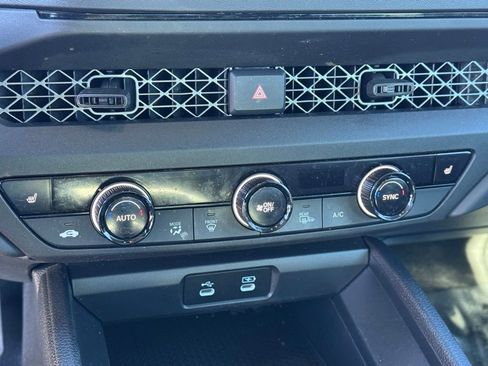 Used 2024 Honda Accord EX image 33