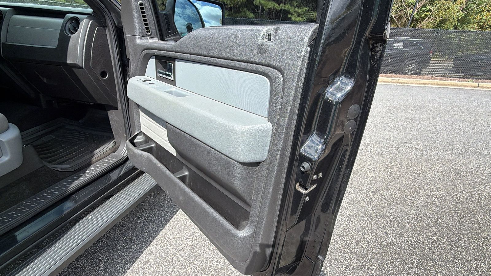 Used 2014 Ford F150 STX w/ Equipment Group 201A Mid AWD/4WD image 18