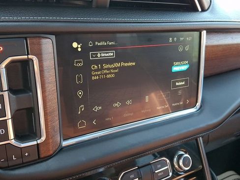 Used 2023 GMC Yukon XL Denali Ultimate AWD/4WD image 13