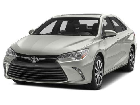 Used 2015 Toyota Camry XSE w/ Moonroof Package FWD image 1