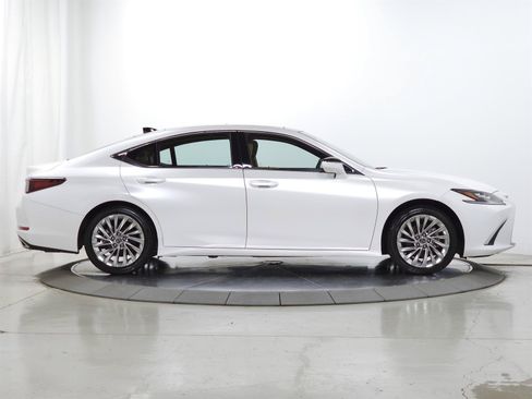 Certified 2023 Lexus ES 350 Ultra Luxury FWD image 11