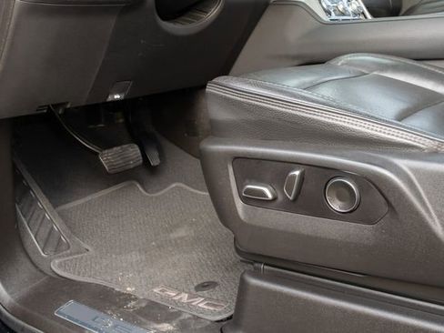 Used 2021 GMC Yukon XL Denali w/ Denali Ultimate Package image 17