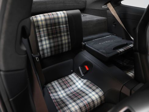 Certified 2025 Porsche 911 Turbo AWD/4WD image 34
