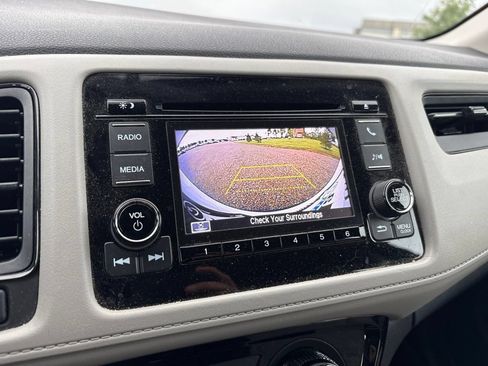 Used 2021 Honda HR-V LX image 23