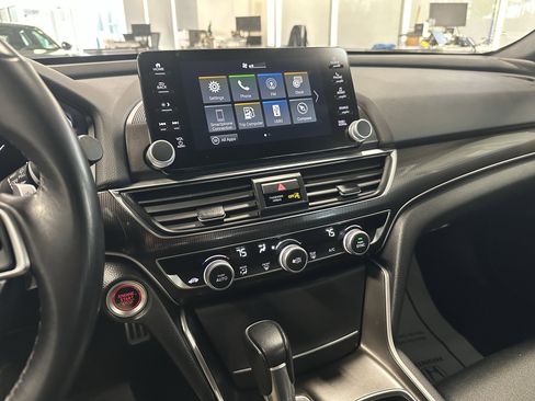 Used 2022 Honda Accord Sport image 10