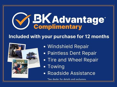 Used 2021 Chevrolet Traverse LT image 2