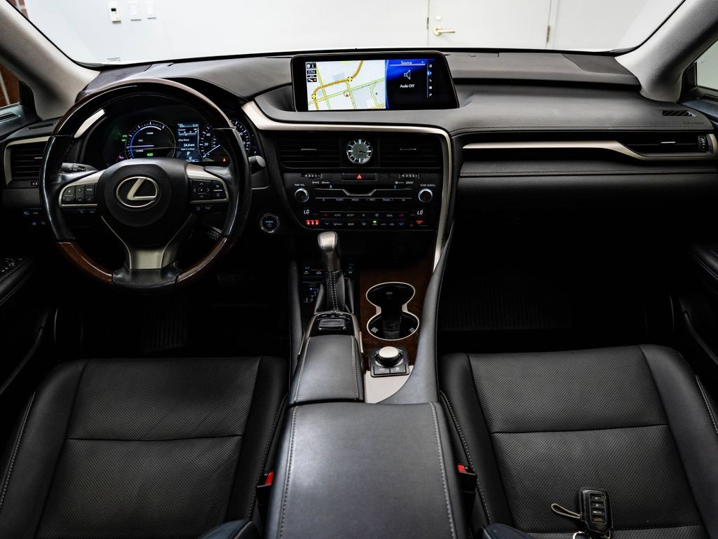 Used 2019 Lexus RX 450h AWD w/ Navigation Package image 33