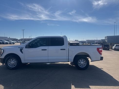 Used 2022 Ford F150 XL w/ Trailer Tow Package image 9