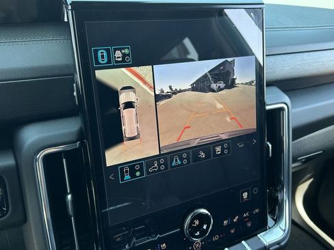 New 2026 GMC Yukon Denali w/ Denali Reserve Package AWD/4WD image 15