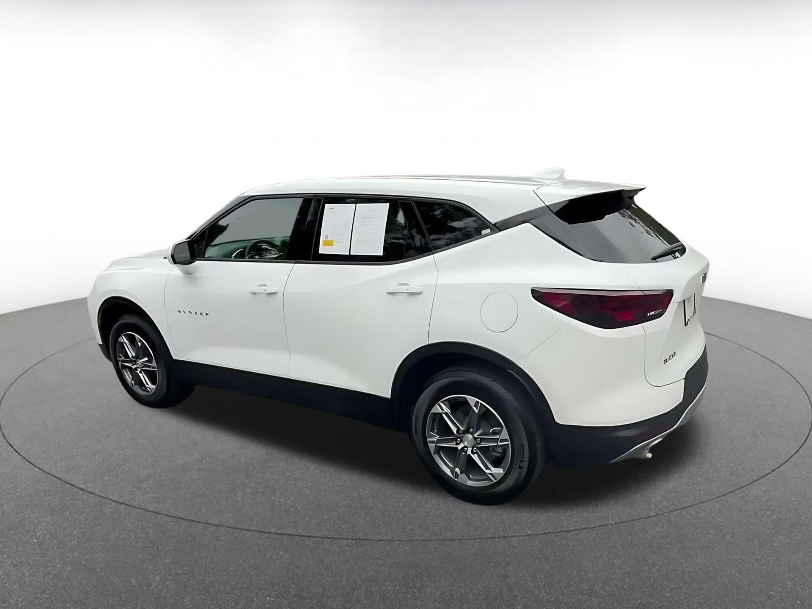 Used 2026 Chevrolet Blazer LT FWD image 9