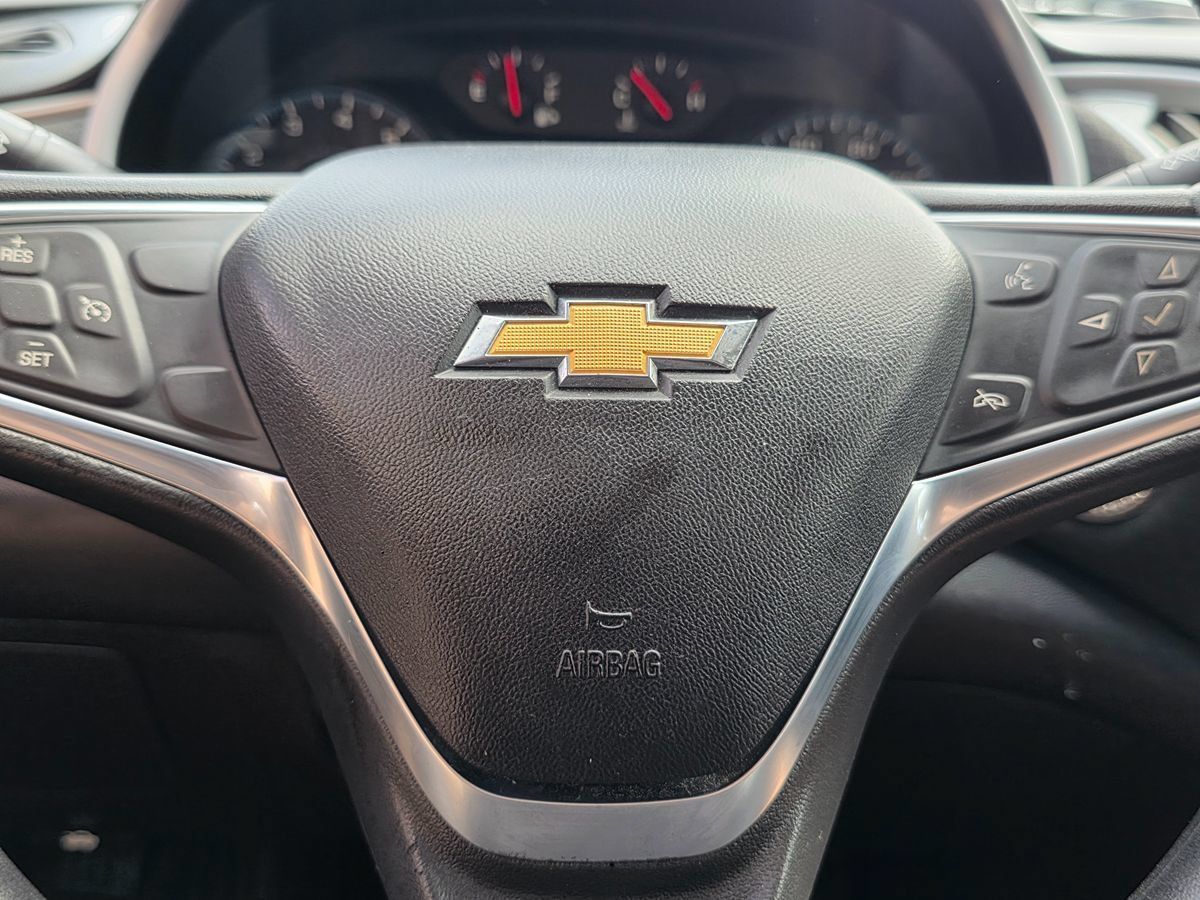 Used 2018 Chevrolet Malibu LS FWD image 32